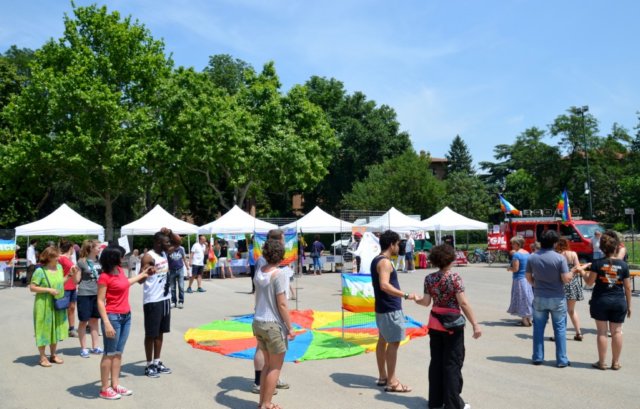 giugno2017giardinimargheritabolognalaltro2giugnolafestadellitaliacheripudialaguerra.jpg